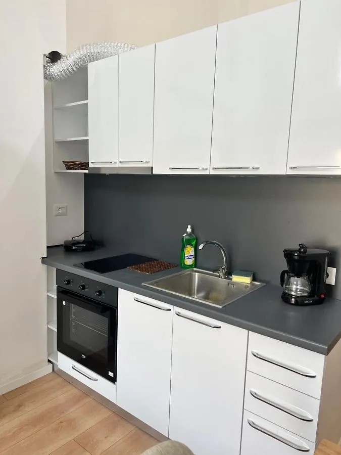 Atrium Apartment Tirana 0*,